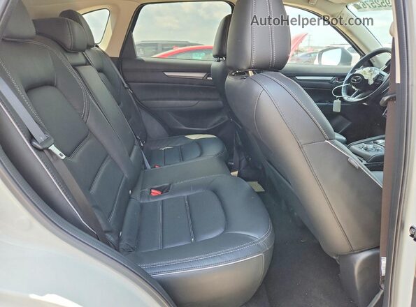 JM3KFBCM2R0385387 2024 MAZDA CX-5 White უკანა სავარძლების ხედი