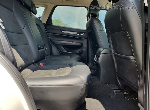 JM3KFBCM3J0397178 2018 MAZDA CX-5 White Rear seats view