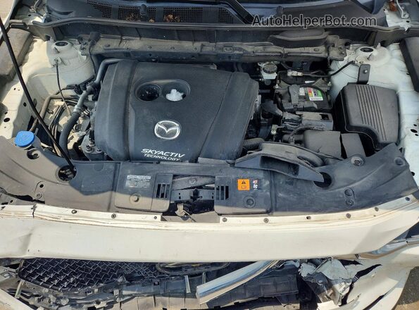 JM3KFBCM3J0397178 2018 MAZDA CX-5 White Rear interior view