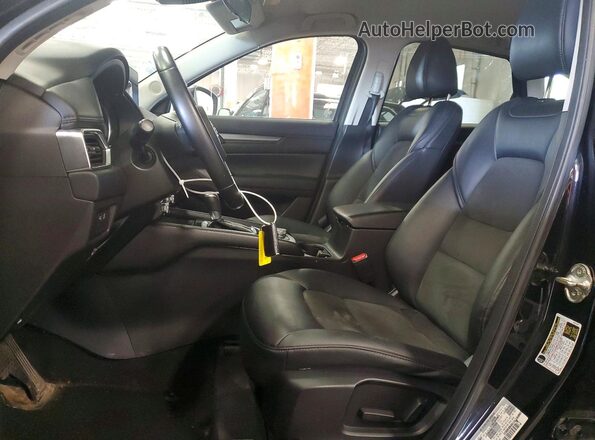 JM3KFBCM5M0380743 2021 MAZDA CX-5 Charcoal Вид салону спереду