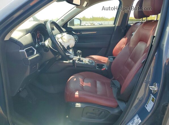 JM3KFBCM6P0129850 2023 MAZDA CX-5 Gray Front interior view