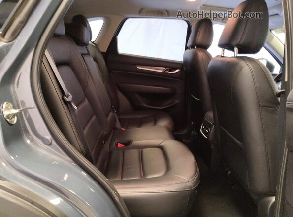 JM3KFBCM7S0677574 2025 MAZDA CX-5 Серый Вид задней части салона