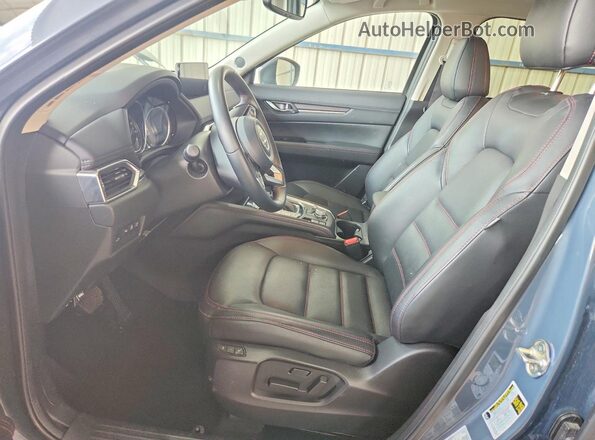 JM3KFBCM8S0688969 2025 MAZDA CX-5 Серый Вид салона спереди