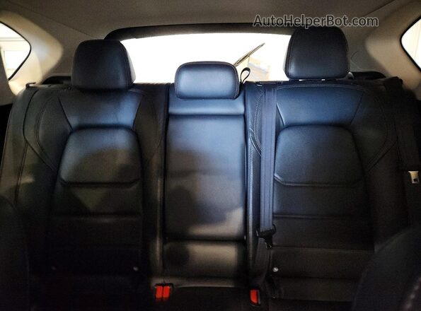 JM3KFBDL0H0106538 2017 MAZDA CX-5 Silver Vista de los asientos traseros