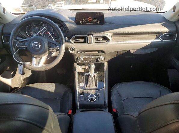 JM3KFBDL0H0141287 2017 MAZDA CX-5 Black Vista del salpicadero