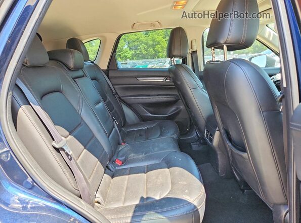 JM3KFBDL1H0205983 2017 MAZDA CX-5 Blue Vista interior trasera