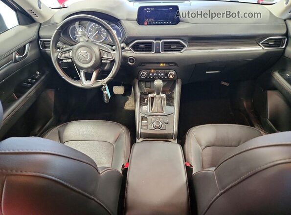 JM3KFBDL3H0151862 2017 MAZDA CX-5 Red Vista del salpicadero
