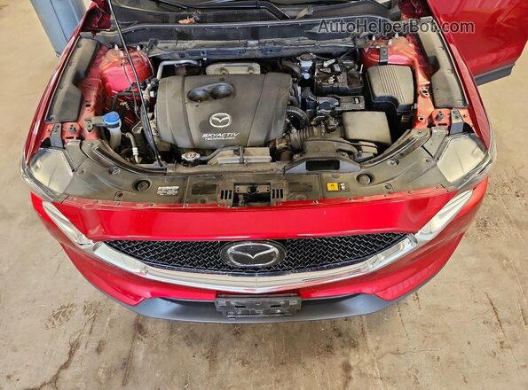 JM3KFBDL3H0151862 2017 MAZDA CX-5 Red Vista del compartimento del motor