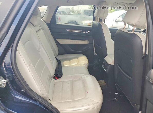 JM3KFBDL6H0112098 2017 MAZDA CX-5 Blue Widok wnętrza z tyłu