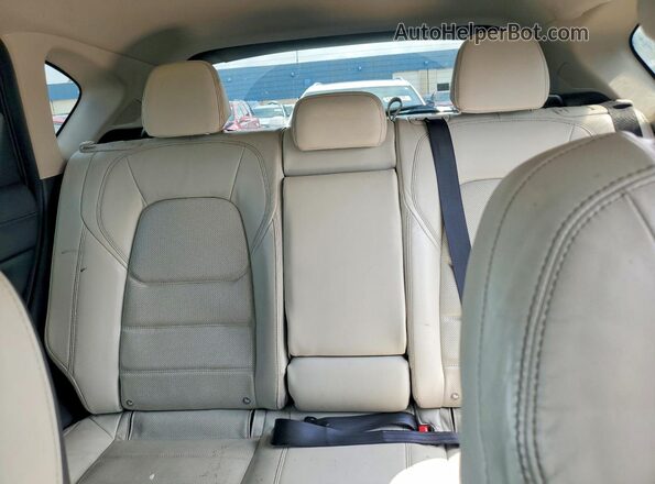JM3KFBDL6H0112098 2017 MAZDA CX-5 Blue Widok tylnych siedzeń