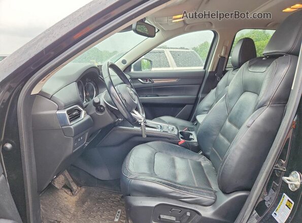 JM3KFBDL7H0118024 2017 MAZDA CX-5 Черный Вид салона спереди