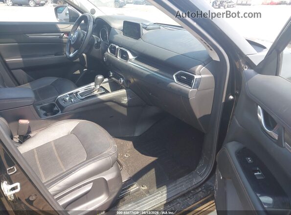 JM3KFBDL7H0137804 2017 MAZDA CX-5 Black Widok wnętrza z przodu