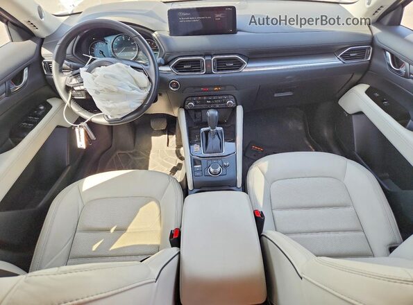 JM3KFBDL7R0503858 2024 MAZDA CX-5 White Vista del salpicadero