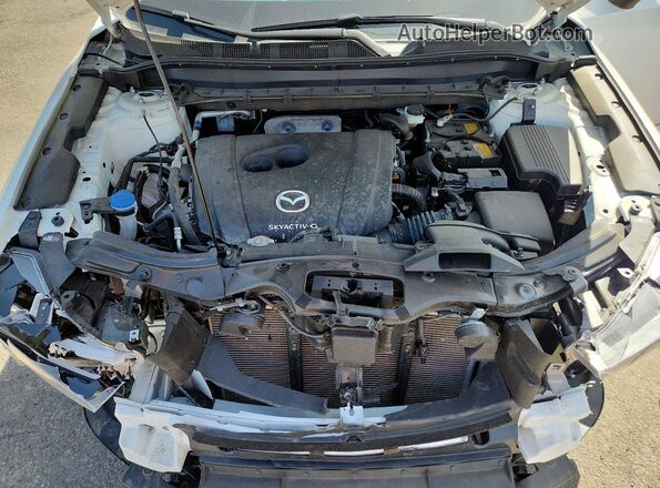 JM3KFBDL7R0503858 2024 MAZDA CX-5 White Vista del compartimento del motor