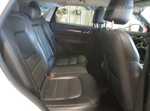JM3KFBDM0J0389246 2018 MAZDA CX-5 White Vista de los asientos traseros