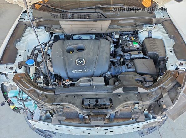 JM3KFBDM3J0332958 2018 MAZDA CX-5 Белый Вид задней части салона