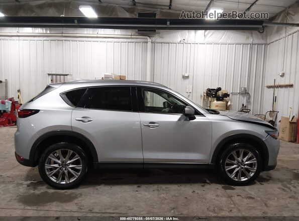 JM3KFBDM7M0484360 2021 MAZDA CX-5 Silver Widok wnętrza 360 stopni