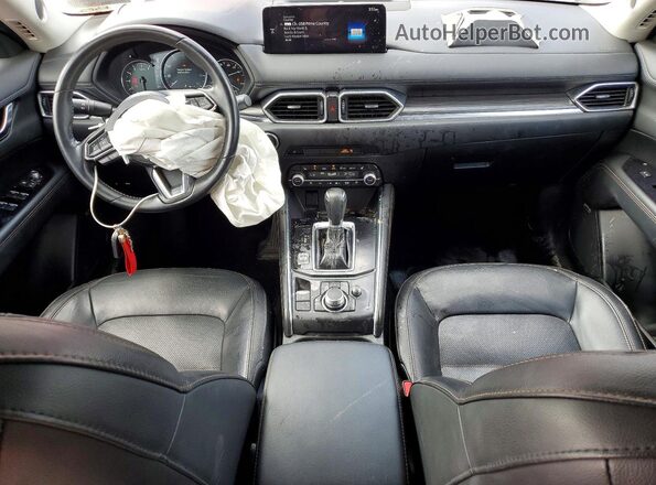 JM3KFBDM7M1372149 2021 MAZDA CX-5 Red Widok deski rozdzielczej