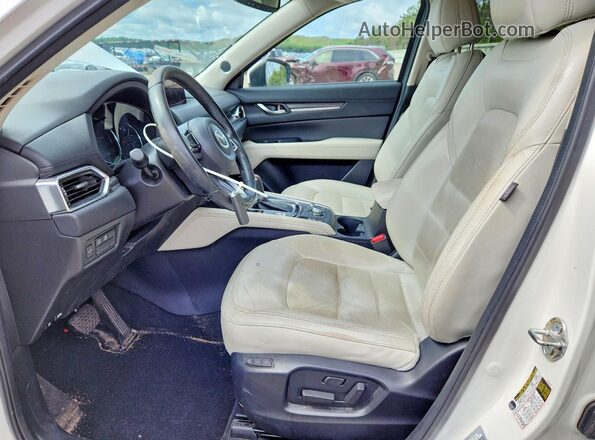 JM3KFBDM8K1693226 2019 MAZDA CX-5 White Vista interior delantera