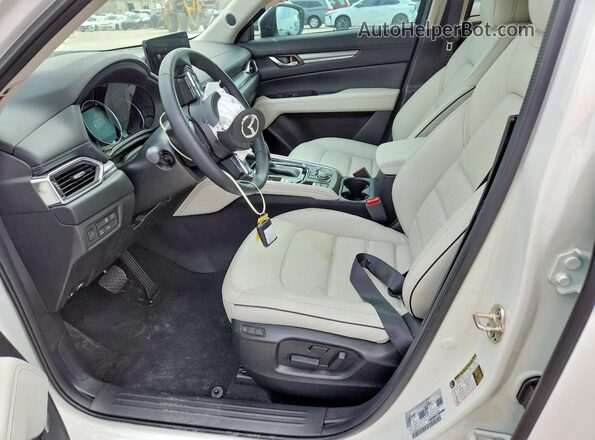 JM3KFBEM9S0727274 2025 MAZDA CX-5 White Front interior view