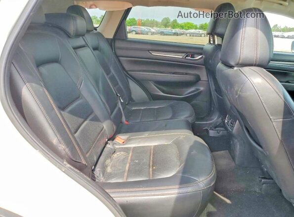 JM3KFBEMXN1544688 2022 MAZDA CX-5 White Вид задньої частини салону