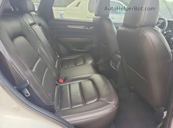 JM3KFBEY9M0466265 2021 MAZDA CX-5 White Սալոնի հետևի տեսք