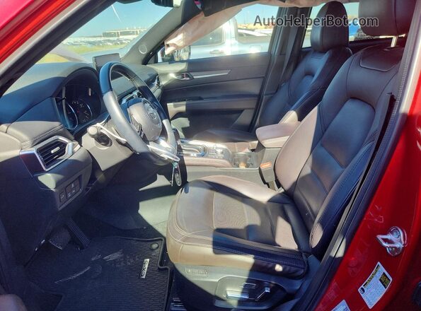 JM3KFBXY9N0645811 2022 MAZDA CX-5 Red Widok wnętrza z przodu