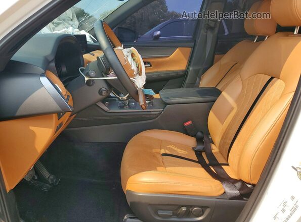 JM3KJEHC1S1108939 2025 MAZDA CX-70 White Front interior view