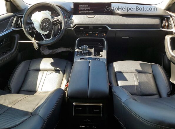 JM3KKBHD6S1250921 2025 MAZDA CX-90 White Առջևի վահանակի տեսք