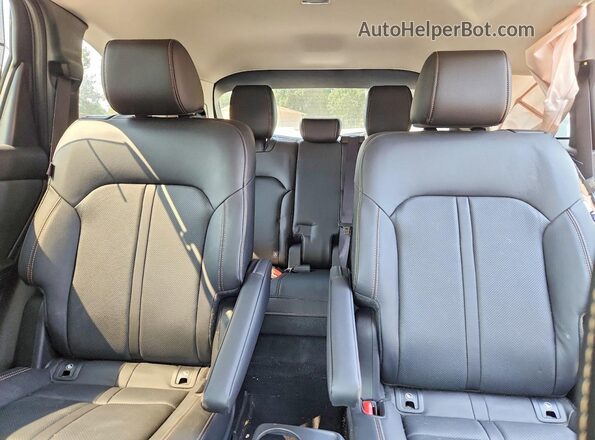 JM3KKDHD8R1189450 2024 MAZDA CX-90 Burgundy Vista de los asientos traseros