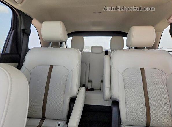 JM3KKEHA2R1159985 2024 MAZDA CX-90 White Вид задньої частини салону