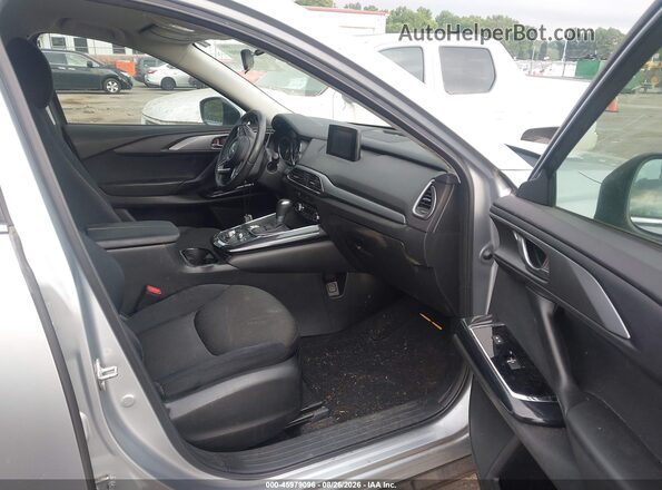 JM3TCABY3H0127275 2017 MAZDA CX-9 Silver წინა სალონის ხედი