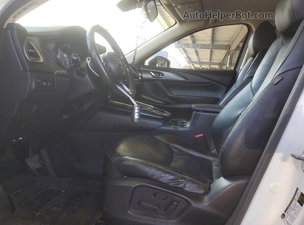 JM3TCACY3J0208460 2018 MAZDA CX-9 White Вид салону спереду