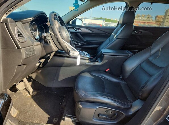 JM3TCACY6M0507090 2021 MAZDA CX-9 Gray Front interior view