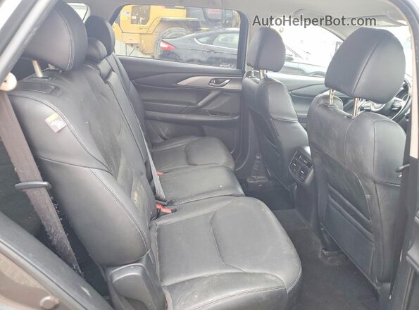 JM3TCBCY4J0223880 2018 MAZDA CX-9 Charcoal უკანა სალონის ხედი