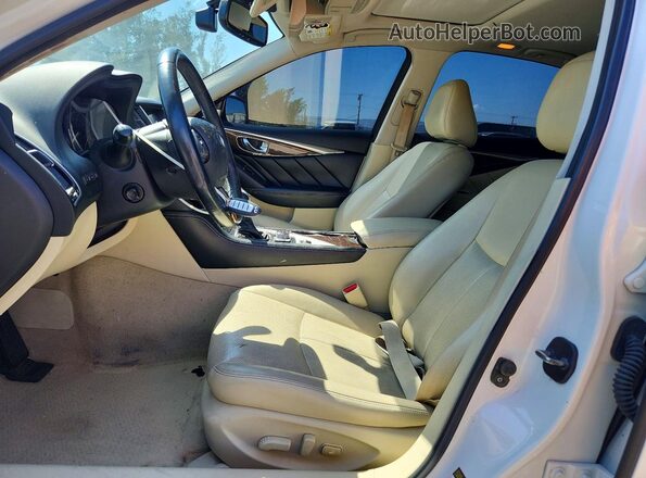 JN1AV7AP0HM890047 2017 INFINITI Q50 White წინა სალონის ხედი