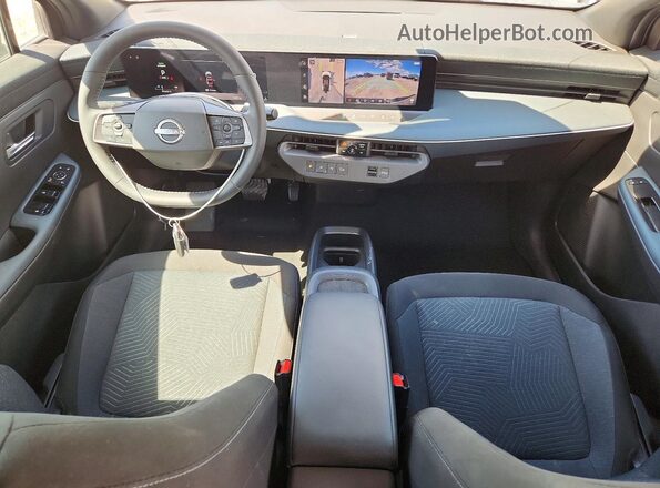 JN1AZ2BA1TM305695 2026 NISSAN LEAF Gray Widok deski rozdzielczej