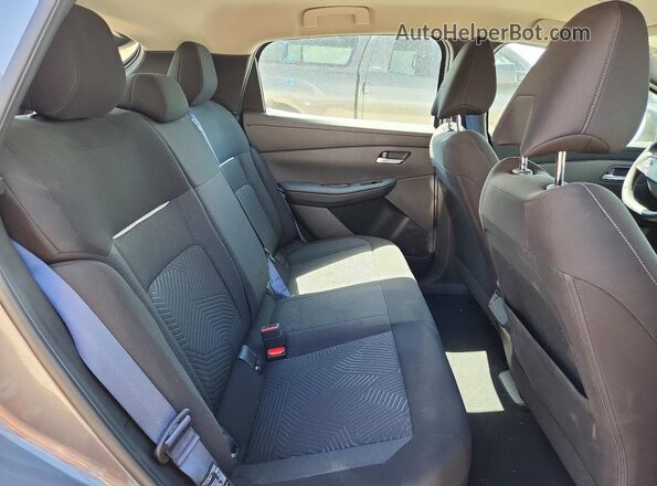 JN1AZ2BA1TM305695 2026 NISSAN LEAF Gray Widok tylnych siedzeń