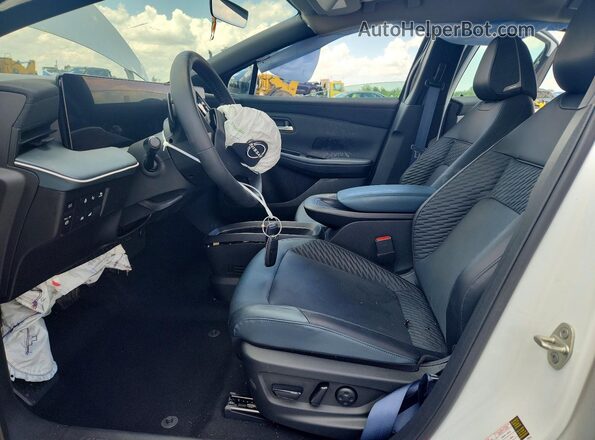 JN1AZ2EB8TM300420 2026 NISSAN LEAF White წინა სალონის ხედი