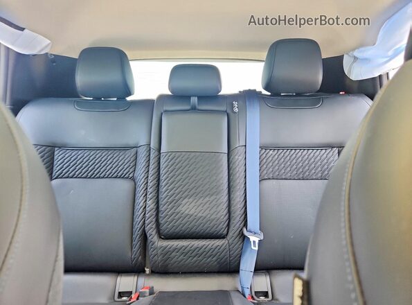 JN1AZ2EB8TM300420 2026 NISSAN LEAF White უკანა სავარძლების ხედი