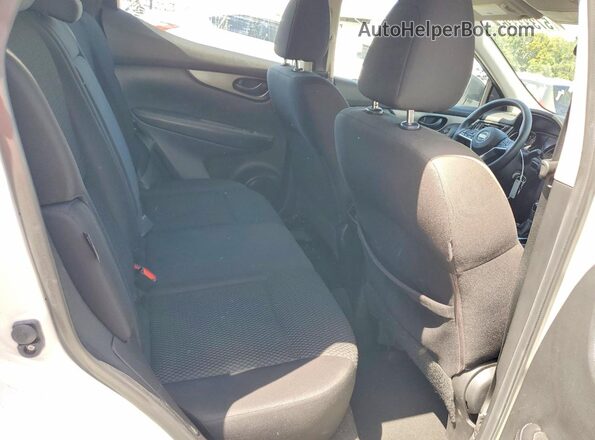 JN1BJ1AV0MW313240 2021 NISSAN ROGUE White Widok wnętrza z tyłu