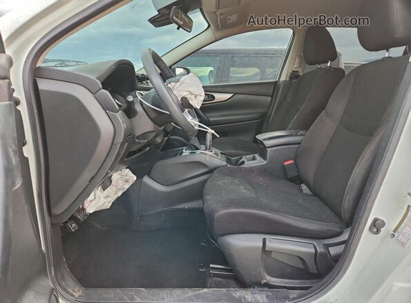 JN1BJ1AV3NW345407 2022 NISSAN ROGUE White Front interior view