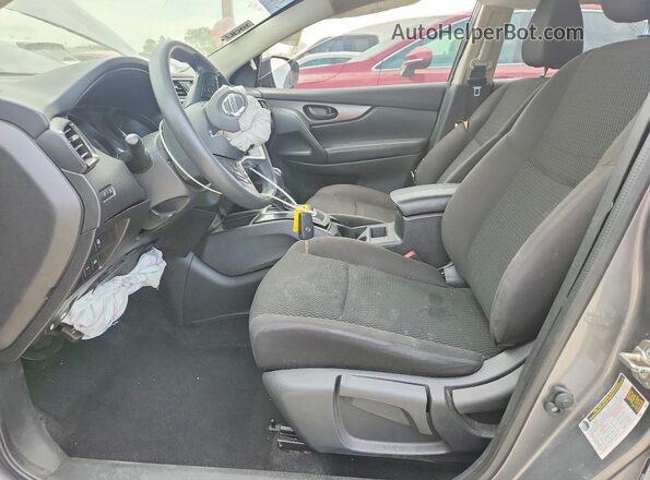 JN1BJ1AV4NW582147 2022 NISSAN ROGUE Silver Front interior view