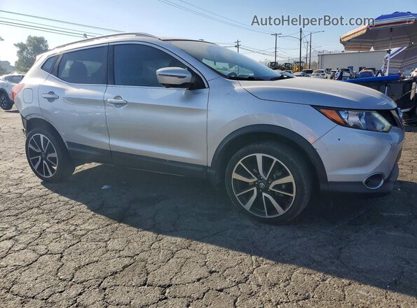 JN1BJ1CP0HW006400 2017 NISSAN ROGUE Silver Delantero derecho
