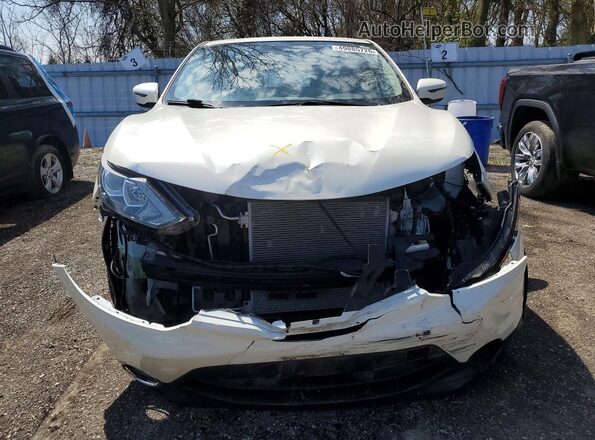 JN1BJ1CP2HW019424 2017 NISSAN ROGUE White Դիմացի տեսք