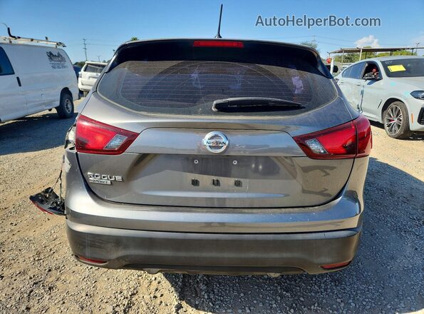 JN1BJ1CP2JW156563 2018 NISSAN ROGUE Gray უკანა სალონის ხედი