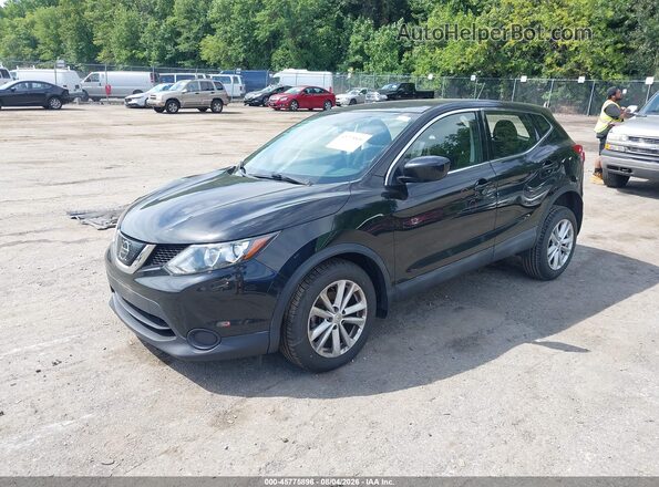 JN1BJ1CP2JW196898 2018 NISSAN ROGUE Черный Передняя левая четверть