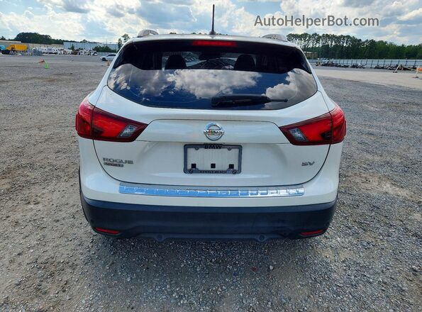 JN1BJ1CP2KW523625 2019 NISSAN ROGUE Cream Հետևի տեսք