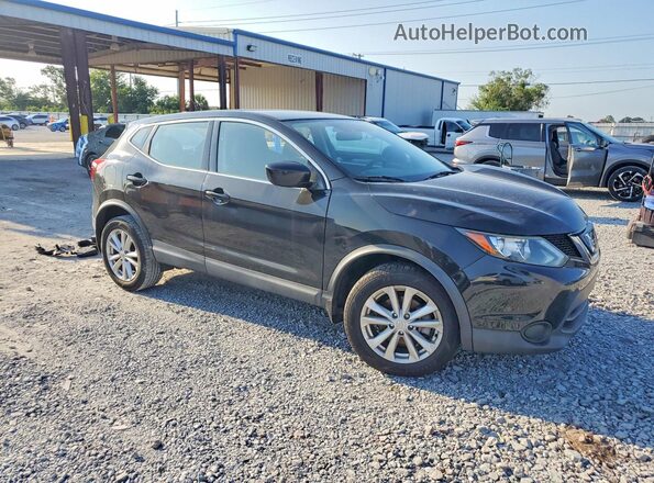 JN1BJ1CP3JW158774 2018 NISSAN ROGUE Черный Передняя правая четверть