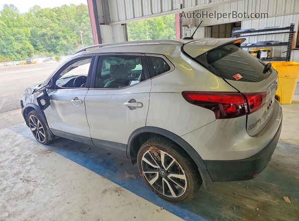 JN1BJ1CP3JW183660 2018 NISSAN ROGUE Silver Trasero izquierdo